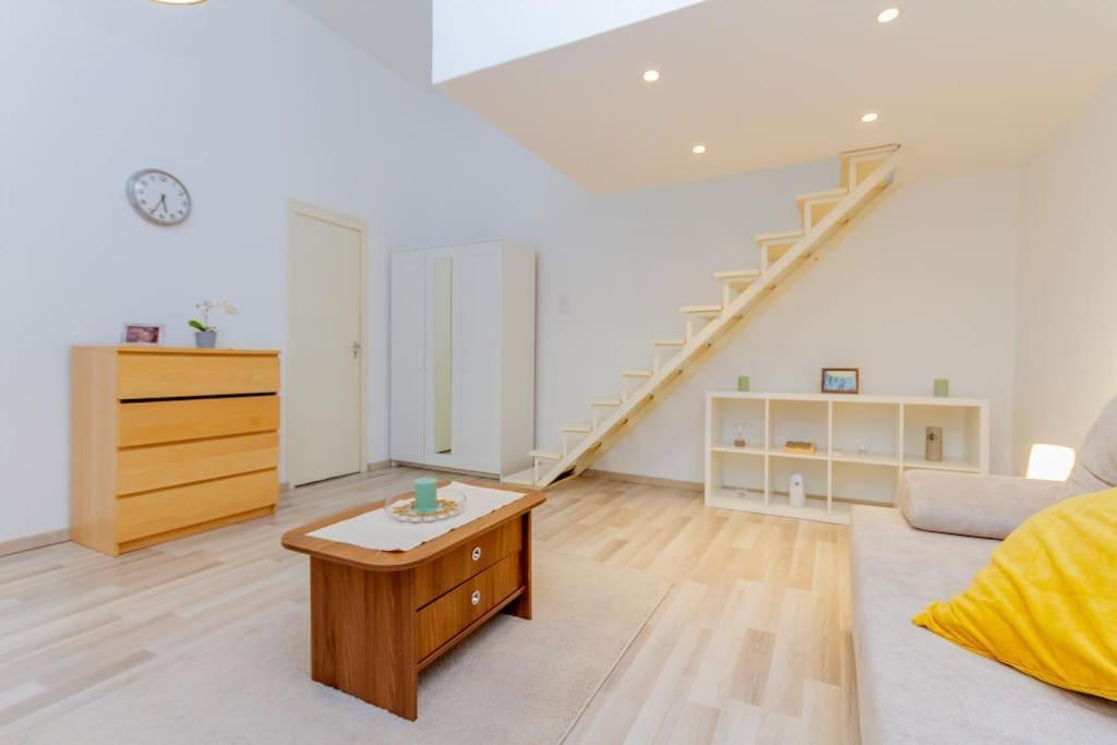 Apartmán Cozy Nest By The Andrassy Avenue Budapešť Exteriér fotografie
